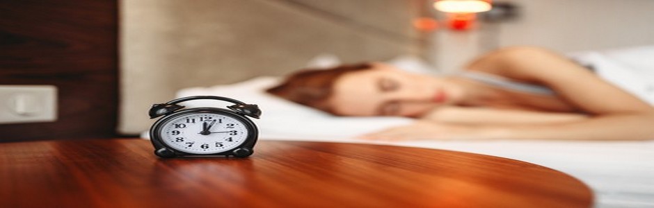 Découvrez les Révélations Inattendues de Bouton « Snooze » sur les Habitudes de Réveil